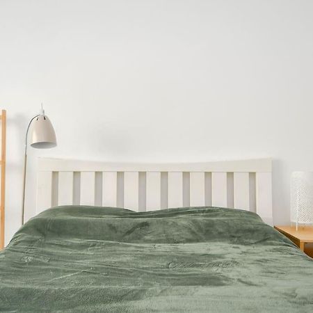 New Modern Apartment In City Center ブラチスラヴァ エクステリア 写真