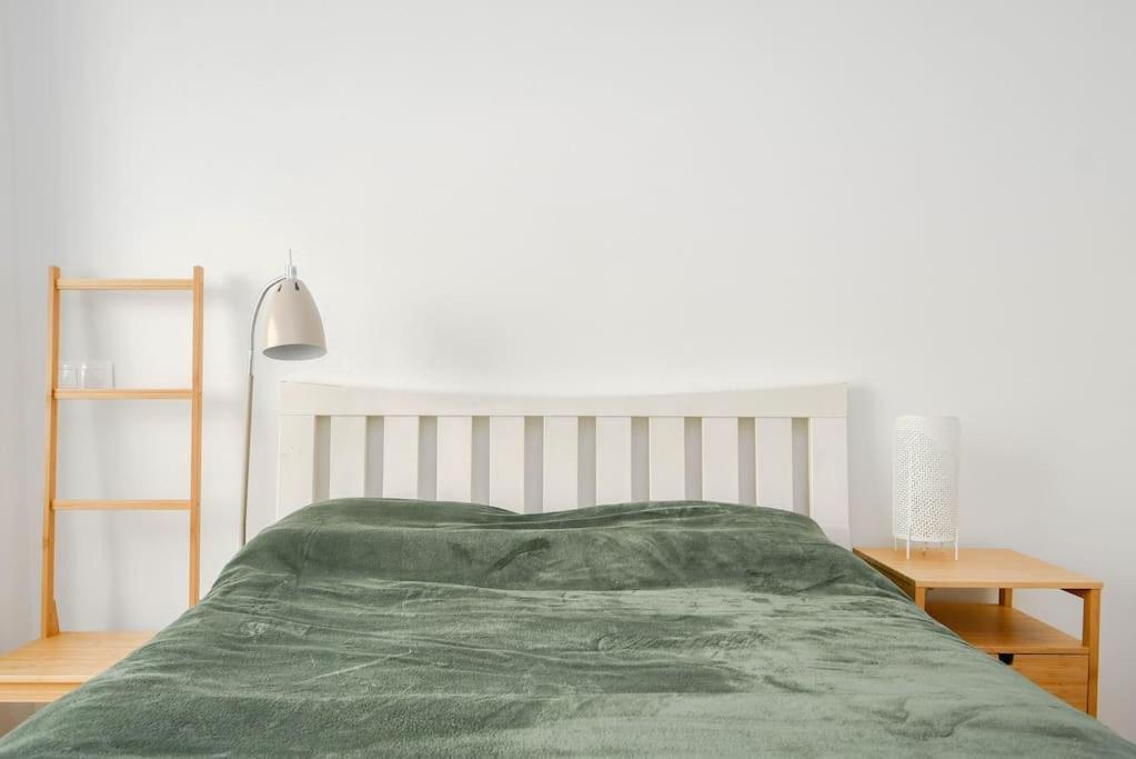 New Modern Apartment In City Center ブラチスラヴァ エクステリア 写真